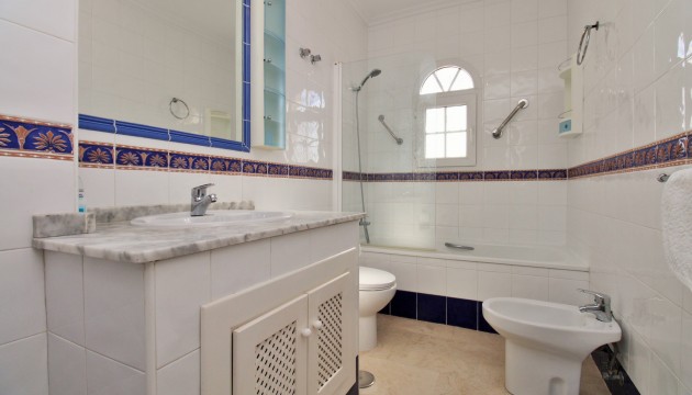 Resale - Townhouse - Orihuela Costa - Villamartín