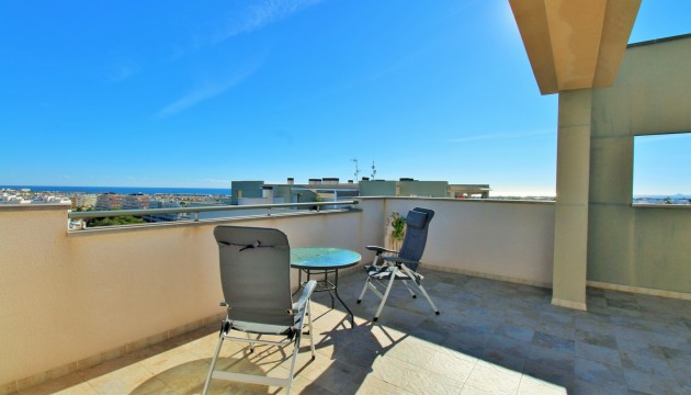 Resale - Apartment - Orihuela Costa - Los Dolses