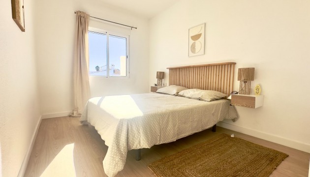 Resale - Apartment - Orihuela Costa - Cabo Roig