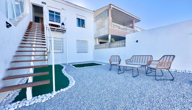 Resale - Apartment - Orihuela Costa - Cabo Roig