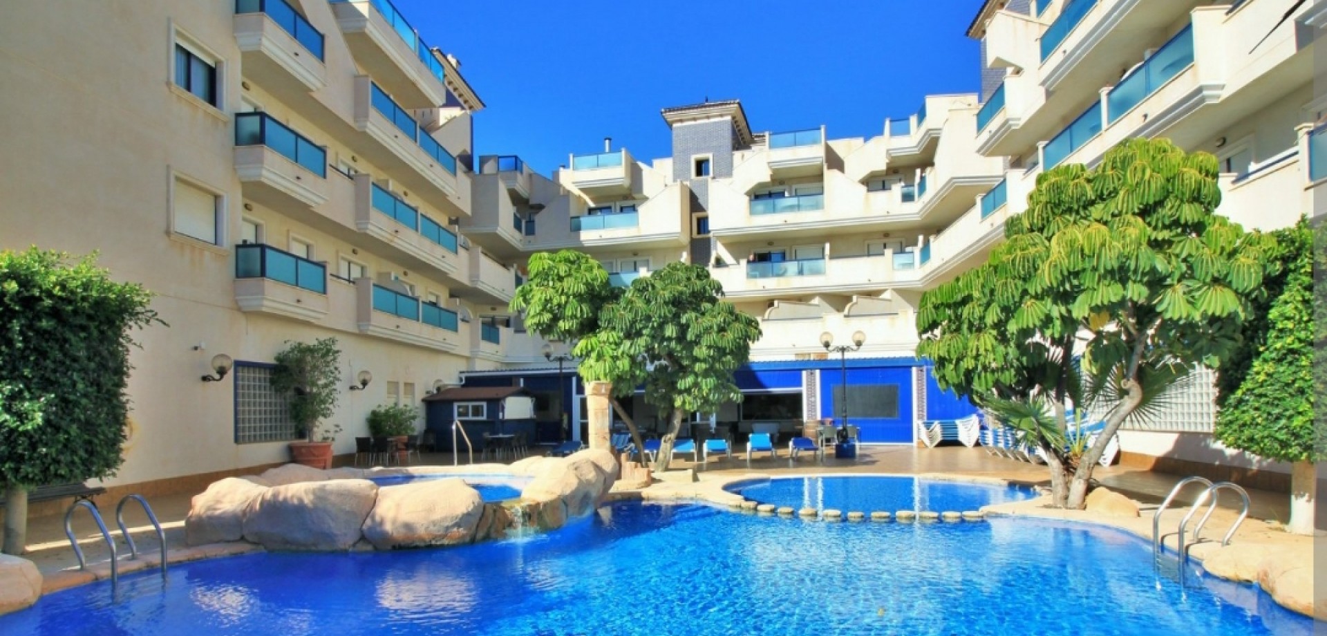 Apartment in La Zenia - view 1