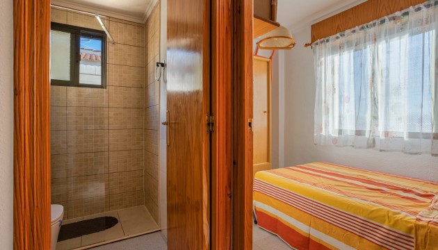 Resale - Apartment - Torrevieja - La Siesta - El Salado -  Torreta