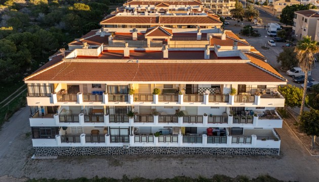 Resale - Apartment - Torrevieja - La Siesta - El Salado -  Torreta
