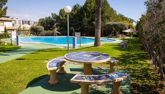 Resale - Apartment - Orihuela - Villamartín-Las Filipinas