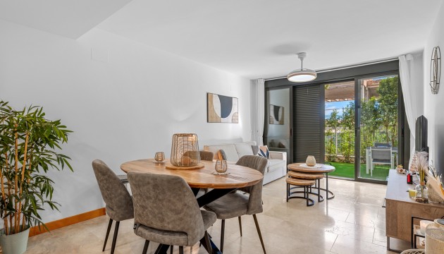 Resale - Apartment - Orihuela Costa - Campoamor