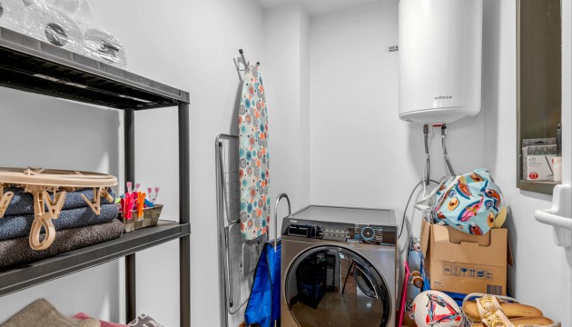 Resale - Apartment - Orihuela Costa - Campoamor