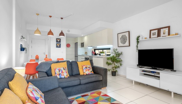 Resale - Apartment - Orihuela Costa - Villamartín