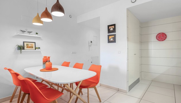 Resale - Apartment - Orihuela Costa - Villamartín