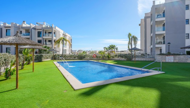 Resale - Apartment - Orihuela Costa - Villamartín