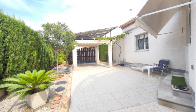 Resale - Detached Villa - Orihuela Costa - Playa Flamenca