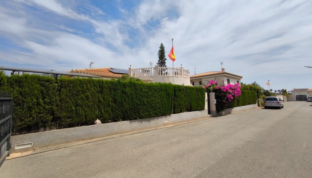 Resale - Detached Villa - Orihuela Costa - Playa Flamenca