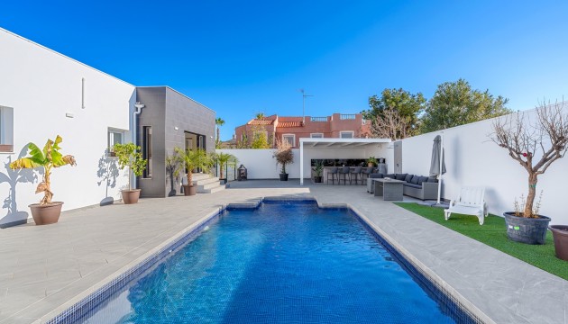 Videresalg - Detached Villa - Ciudad Quesada