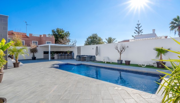 Videresalg - Detached Villa - Ciudad Quesada