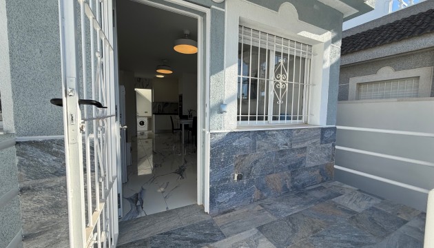 Wiederverkauf - Semi Detached Villa - Torrevieja - El chaparral