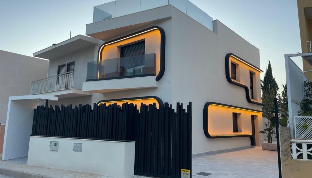 Wiederverkauf - Detached Villa - Torre de la Horadada