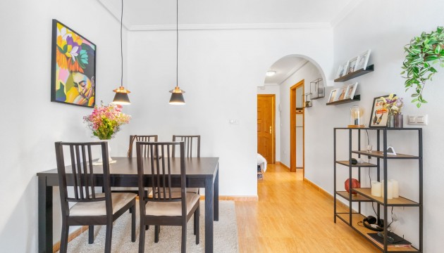 Resale - Apartment - Orihuela Costa - Playa Flamenca