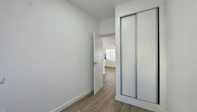 Videresalg - Bungalow - Orihuela Costa - Las Filipinas