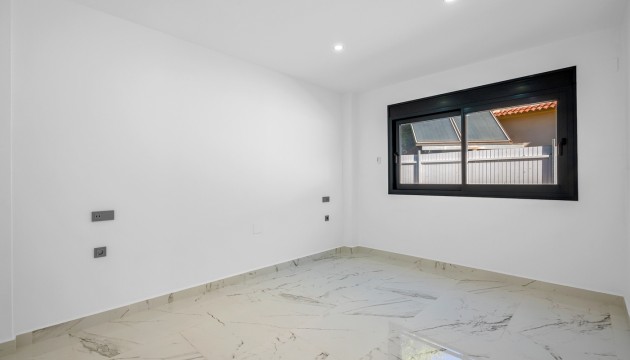 Wiederverkauf - Detached Villa - Orihuela Costa - Campoamor