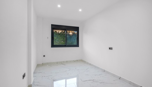 Wiederverkauf - Detached Villa - Orihuela Costa - Campoamor