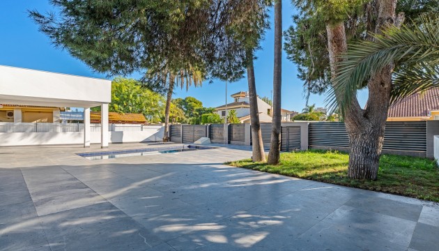 Wiederverkauf - Detached Villa - Orihuela Costa - Campoamor
