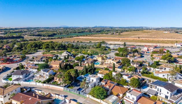 Wiederverkauf - Detached Villa - Orihuela Costa - Campoamor