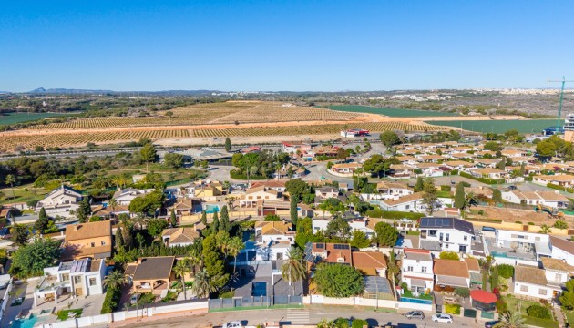 Wiederverkauf - Detached Villa - Orihuela Costa - Campoamor