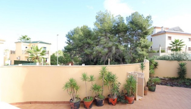 Herverkoop - Detached Villa - Orihuela Costa - Villamartín