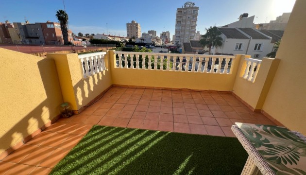 Перепродажа - Таунхаус - Torrevieja - Nueva Torrevieja - Aguas Nuevas