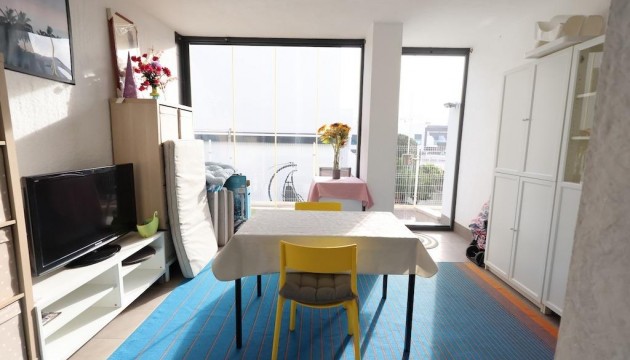 Wiederverkauf - Bungalow - Orihuela Costa - La Zenia