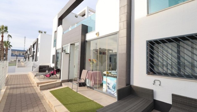 Wiederverkauf - Bungalow - Orihuela Costa - La Zenia