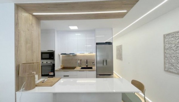 Wiederverkauf - Apartment - Torrevieja - Punta Prima