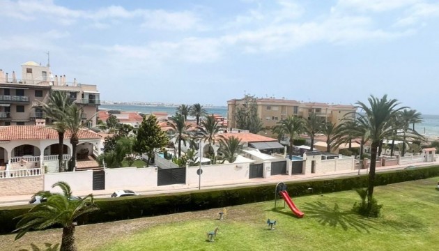 Wiederverkauf - Apartment - Torrevieja - Punta Prima