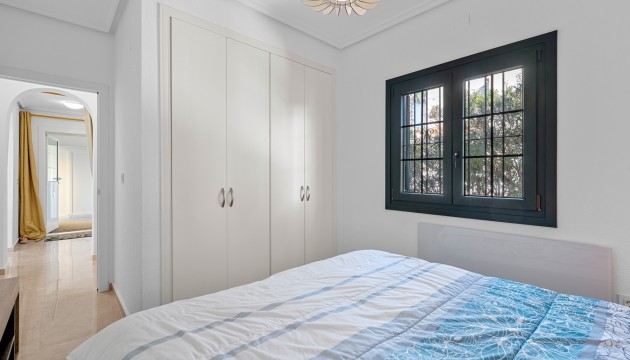 Videresalg - Detached Villa - Orihuela Costa - Los Dolses