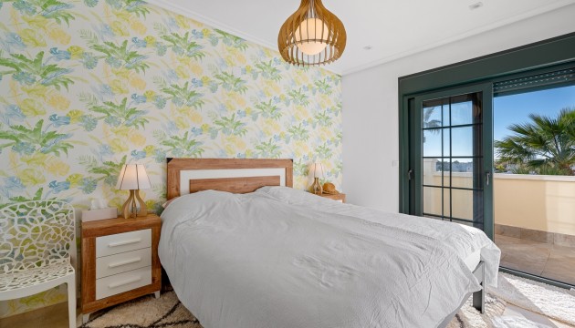 Videresalg - Detached Villa - Orihuela Costa - Los Dolses