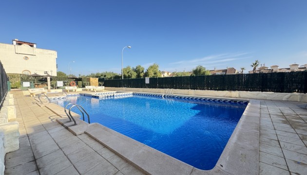 Перепродажа - Квартира - Orihuela Costa - La Florida