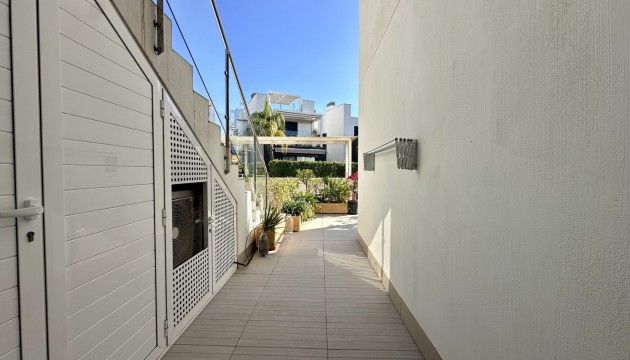 Resale - Apartment - Orihuela Costa - Punta Prima