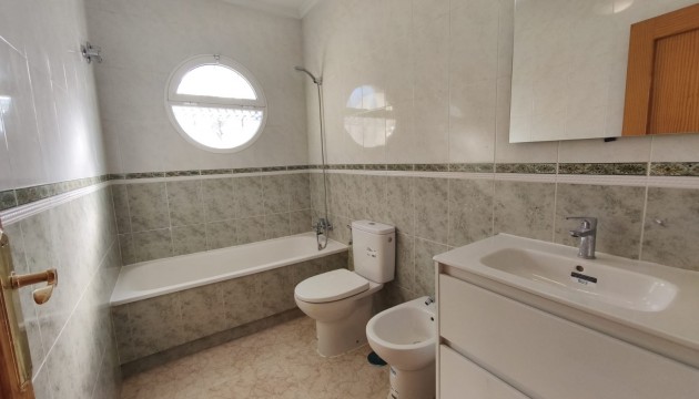 Resale - Bungalow - Orihuela Costa - Punta Prima