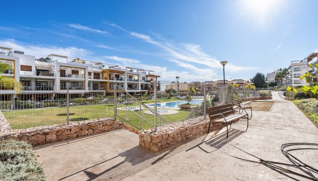 Resale - Apartment - Orihuela Costa - Los Dolses