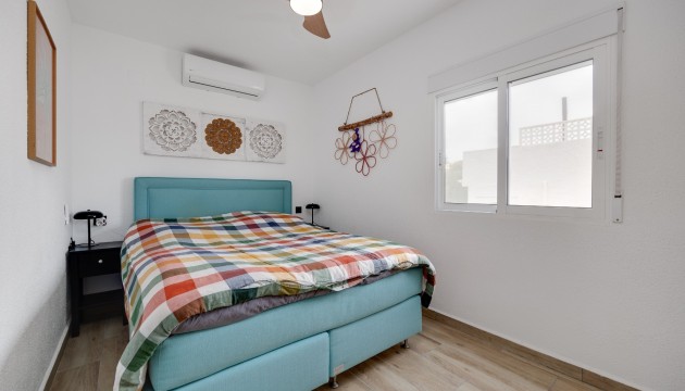 Begagnad - Lägenhet - Torrevieja - Playa De Los Locos