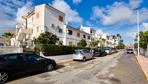 Begagnad - Lägenhet - Torrevieja - Playa De Los Locos