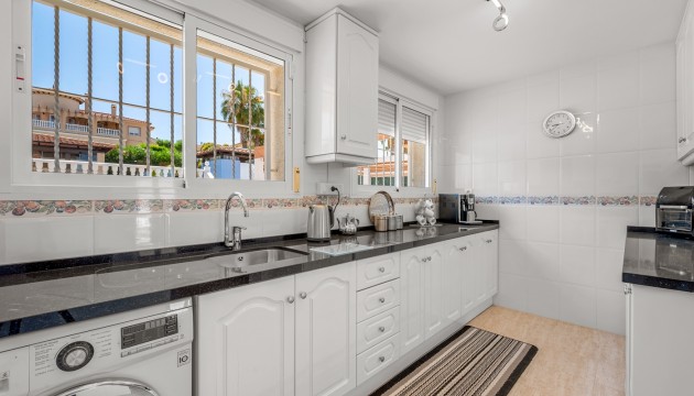 Resale - Detached Villa - Algorfa