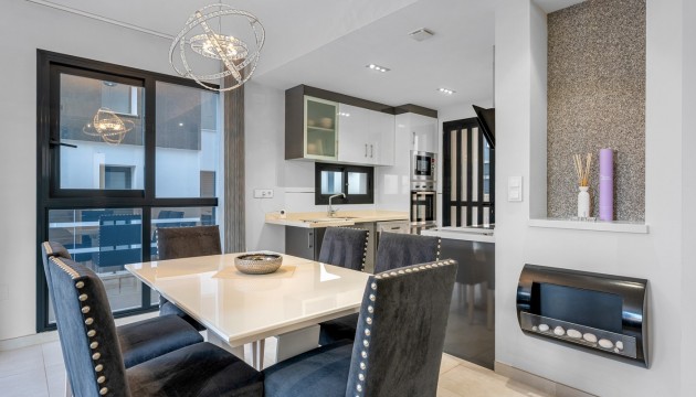 Herverkoop - Detached Villa - Orihuela Costa