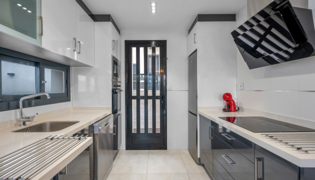 Herverkoop - Detached Villa - Orihuela Costa