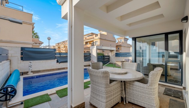 Herverkoop - Detached Villa - Orihuela Costa