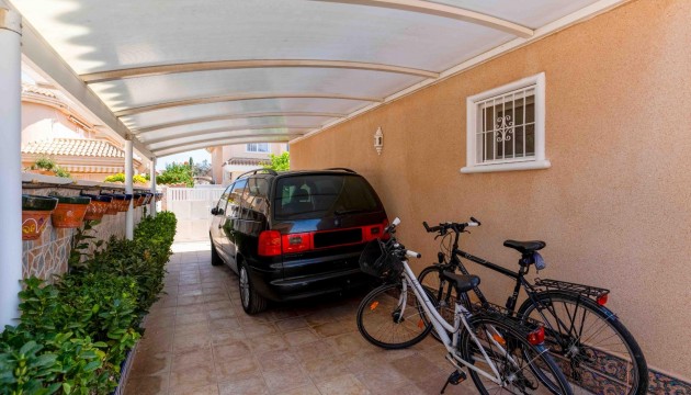 Reventa - Chalet Independiente - Orihuela Costa - Punta Prima