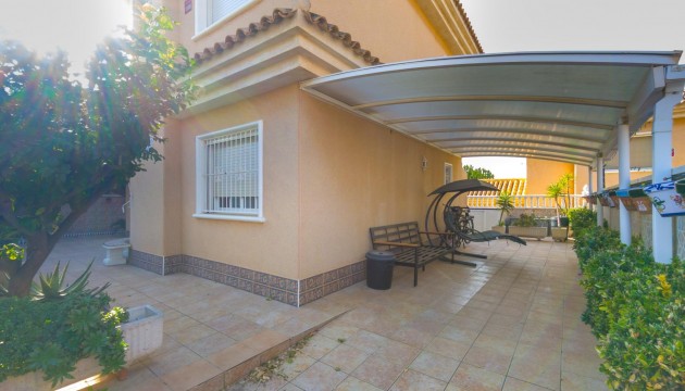 Reventa - Chalet Independiente - Orihuela Costa - Punta Prima