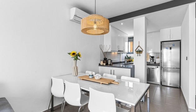 Wiederverkauf - Apartment - Orihuela Costa - La Zenia