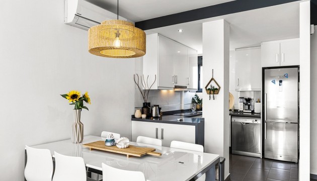 Wiederverkauf - Apartment - Orihuela Costa - La Zenia