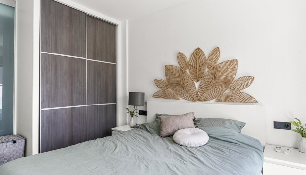 Wiederverkauf - Apartment - Orihuela Costa - La Zenia