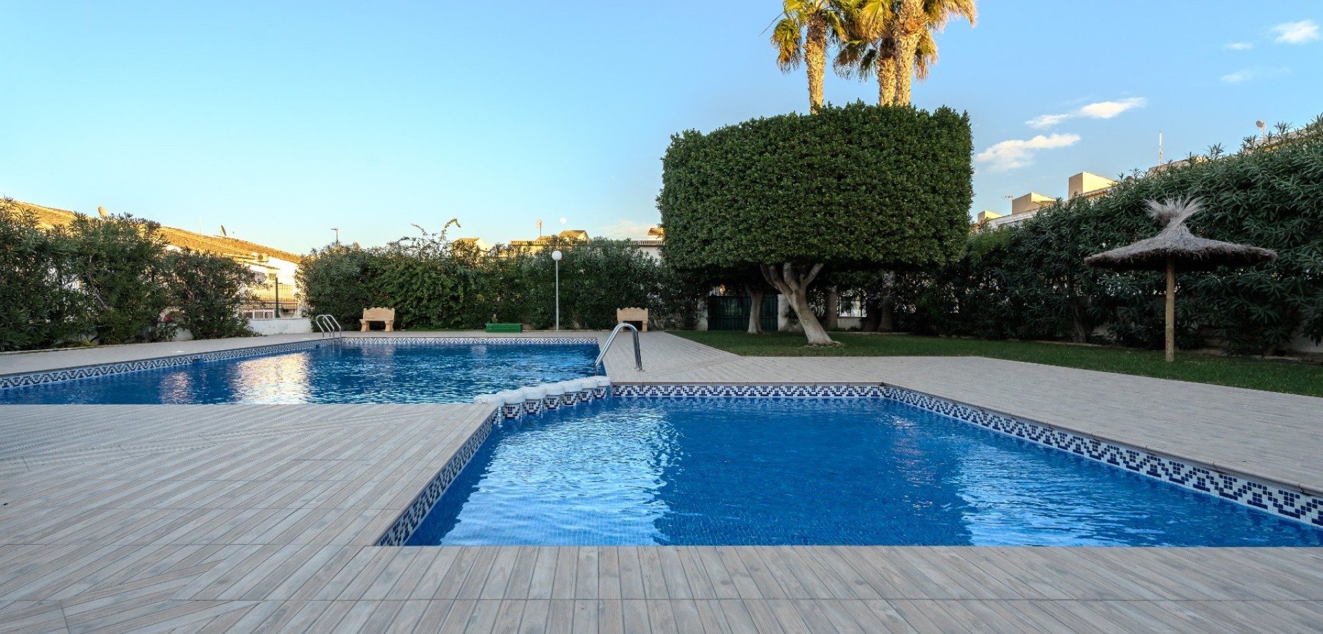 Apartment in El Altet - view 1